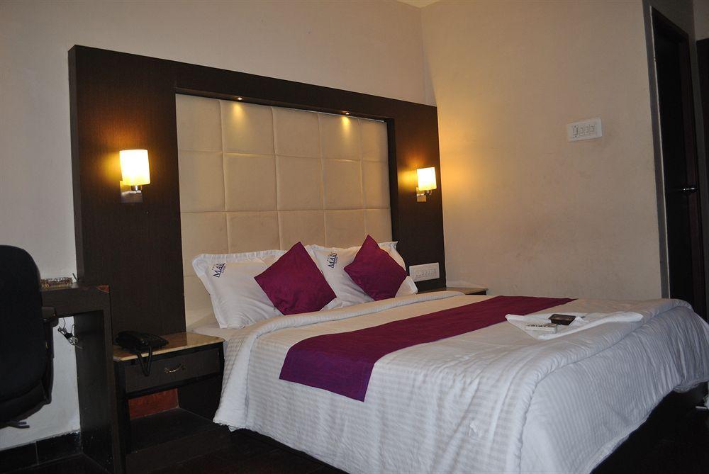 Hotel Mars Classic Chennai Exterior foto